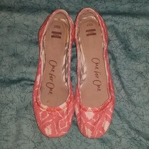 TOMS ballet flats 🏝